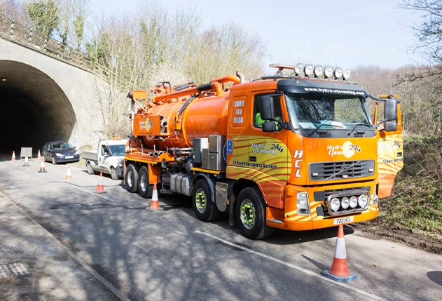 Manhole clearing – 1